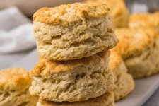 Southern-Style-Biscuits14-scaled-735x490-min.jpeg