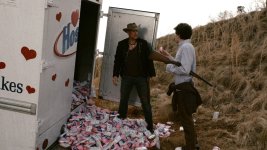 Hostess-Cakes-Truck-in-Zombieland-7.jpeg